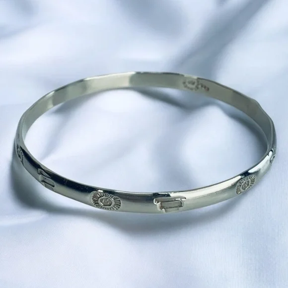 Vintage Sterling Silver Bangle Bracelet - Picture 3 of 5
